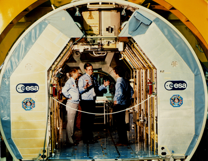 Space History Photo: Vice President Bush with Spacelab Astronauts